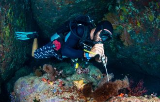 man buoyancy compensator